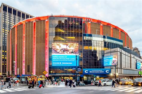 hotels madison square garden nyc|Iba pa.